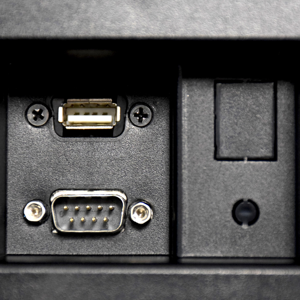 Puerto USB y RS-232